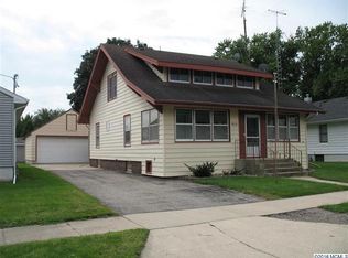 815 8th St SE, Mason City, IA 50401