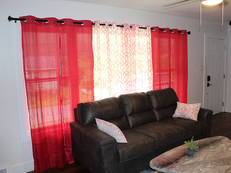128 S Clark St — Photo 7