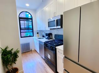 1873 Greene Ave #1R, Ridgewood, NY 11385