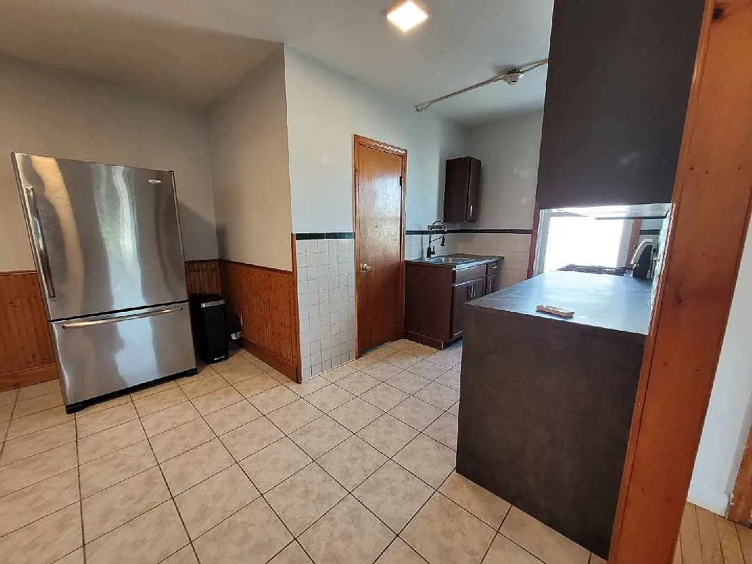2 bed, 750 sqft, $1,950 — Photo 3