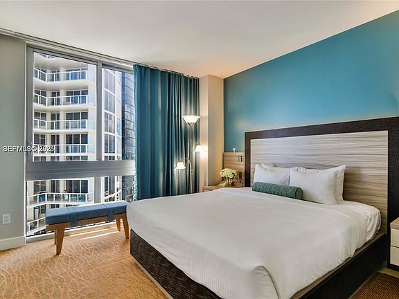 5th image of 18683 Collins Ave #1110