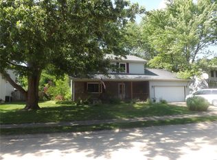 1904 Meadow Ln, Edwardsville, IL 62025