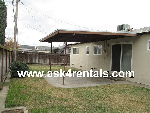 3rd image of 420 Wilma Ct