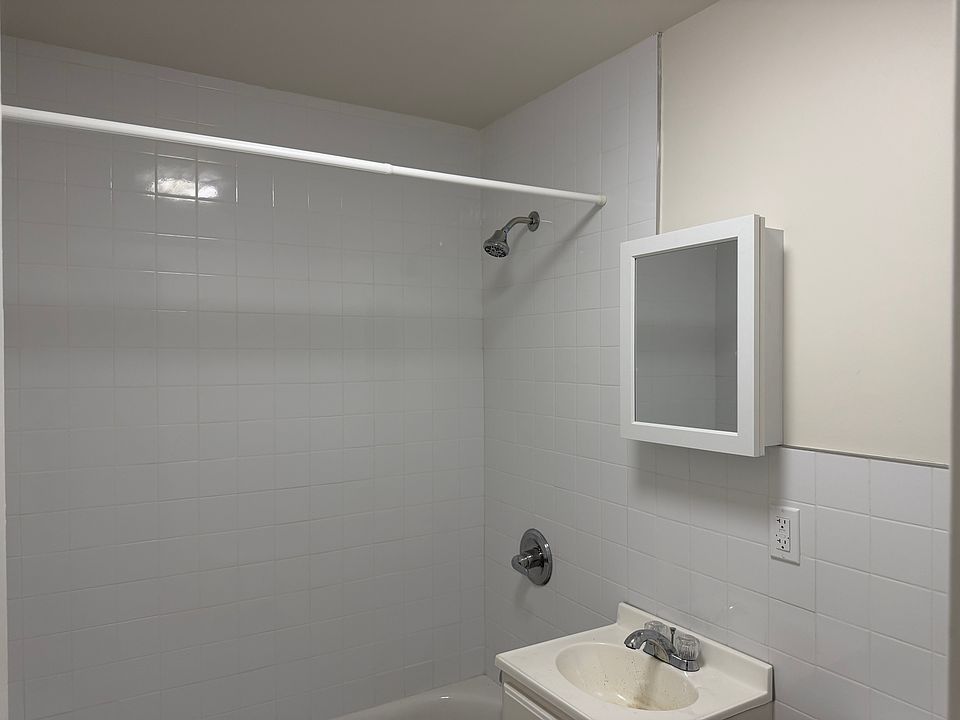 1st image of 413 Avenue C APT 7