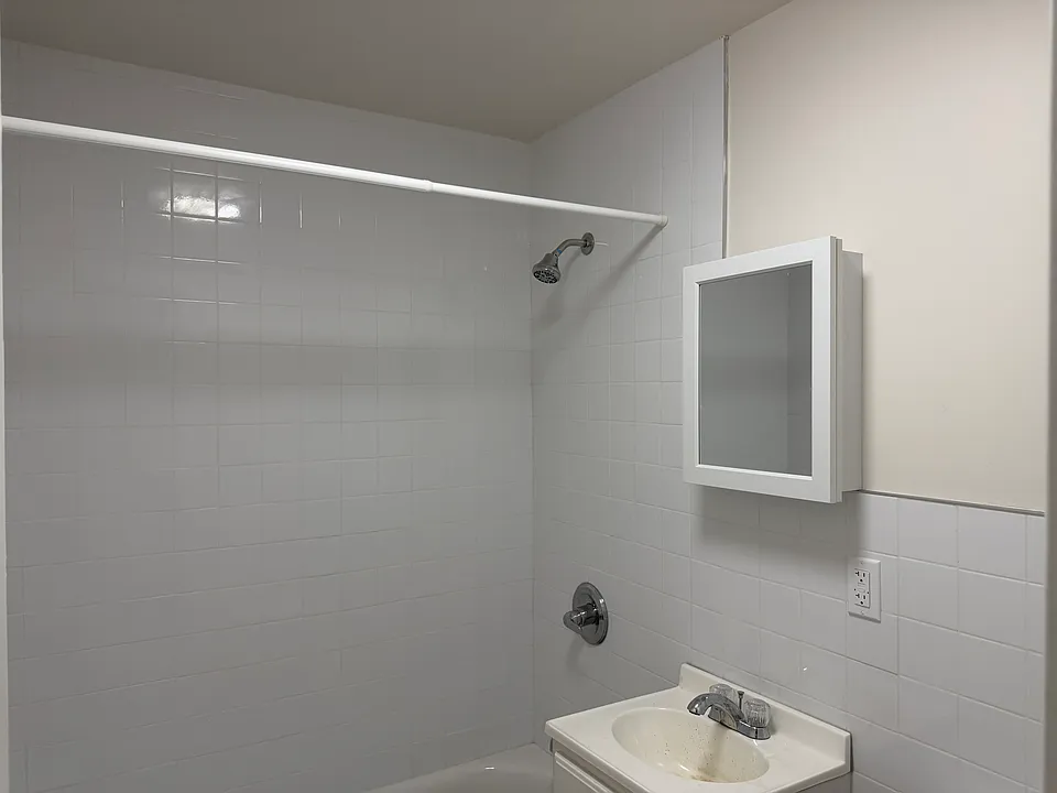 413 Avenue C #7