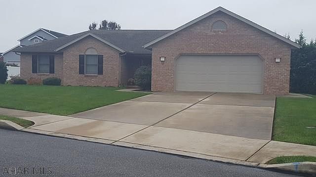 1st image of 52 Parkwood Dr