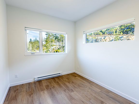 3rd image of 39180 Finch Dr #407