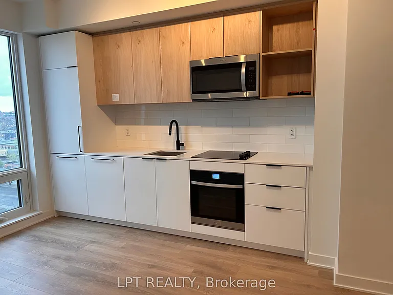 1185 Dupont St #609 — Photo 9
