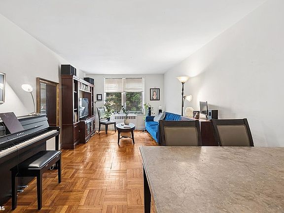 3rd image of 330 Haven Ave APT 1B