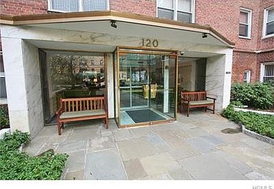 1st image of 120 E Hartsdale Ave