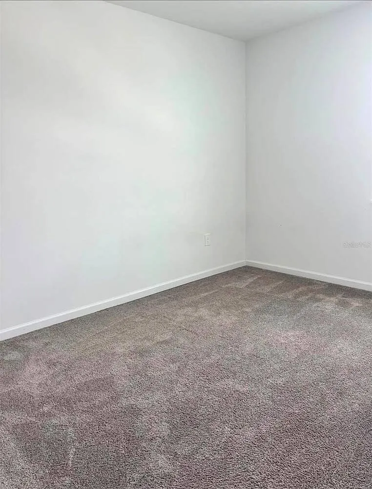 3 bed, 2.5 bath, 1864 sqft, $2,300 — Photo 3