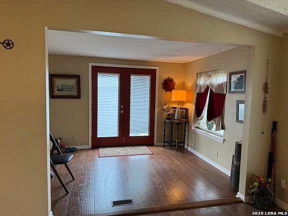 5th image of 140 Bryce Ln