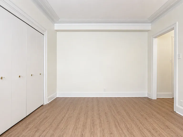 3606 N Pine Grove Ave #2K — Photo 6