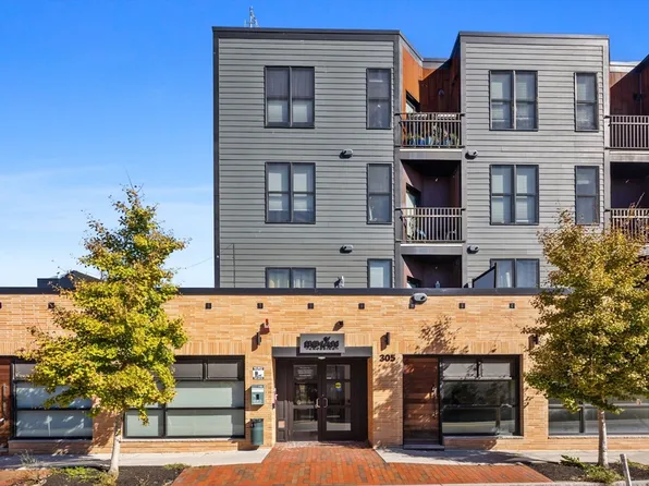 305 Webster Ave #101, Cambridge, MA 02141