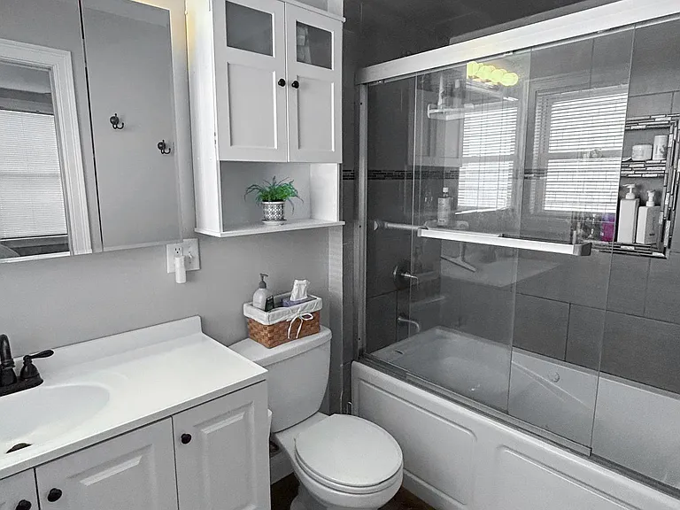 25 Rosepoint Ave — Photo 6