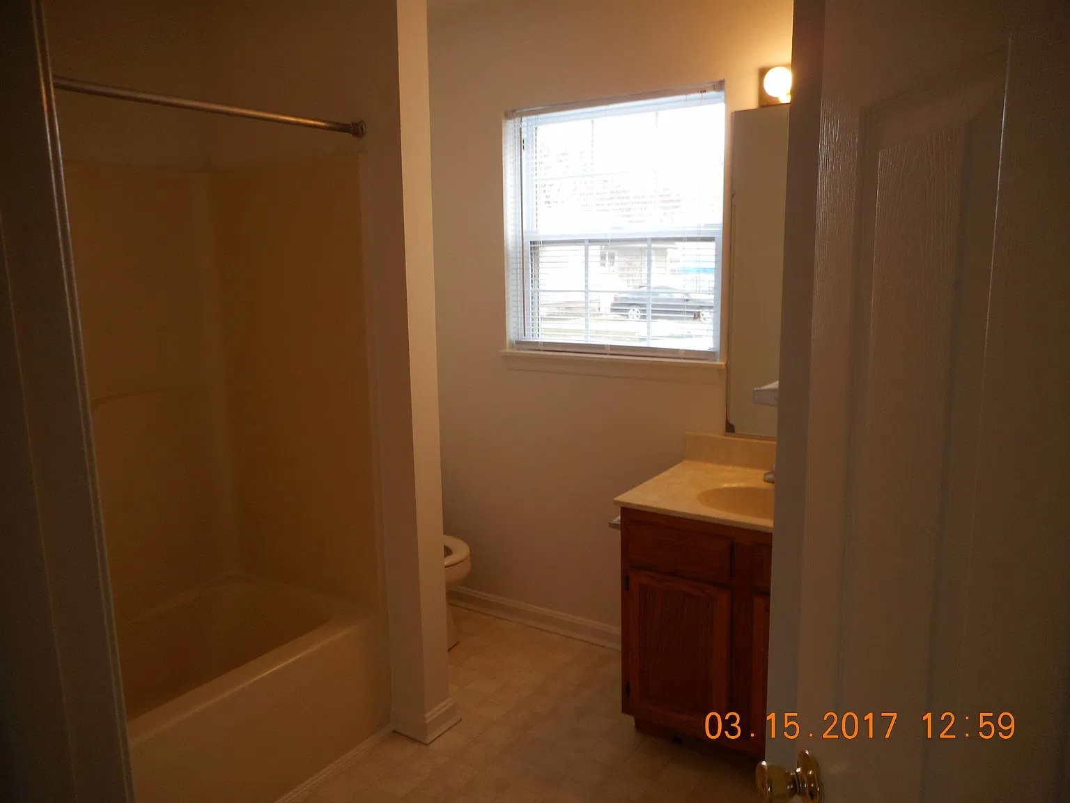 3 bed, 1128 sqft, $1,798 — Photo 3