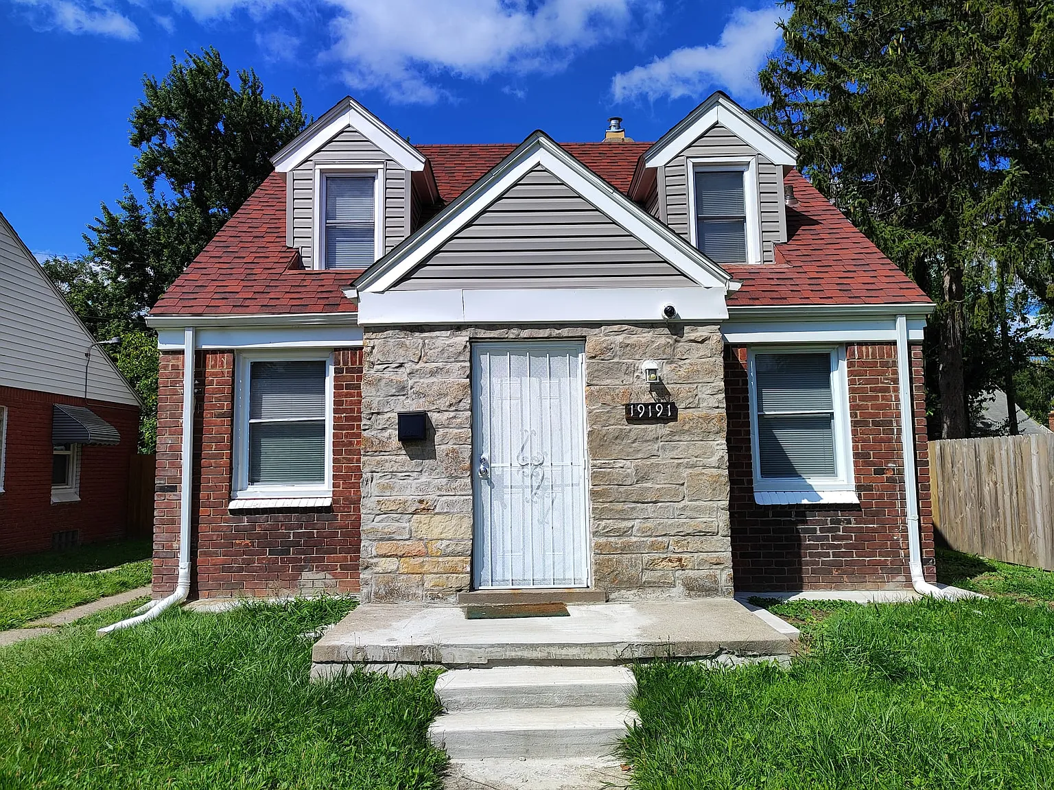 3 bed, 1022 sqft, $1,525 — Photo 3