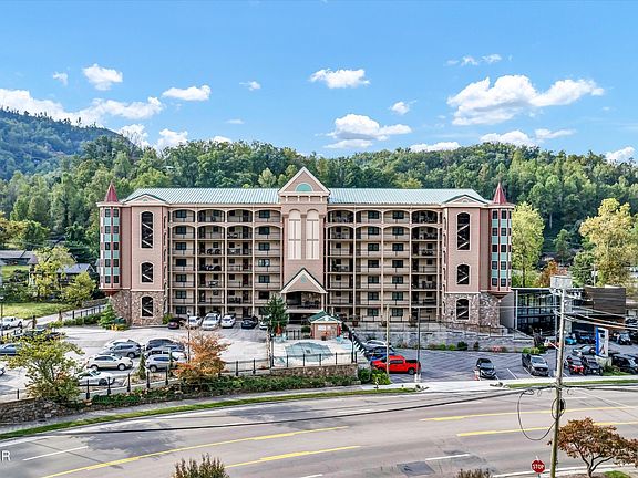 2nd image of 210 Roaring Fork Ext Suite 301