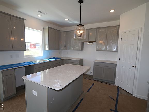 5th image of 3692 Dutton Dr