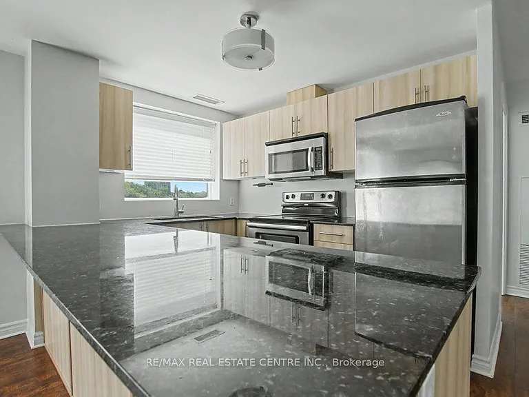 170 Water St N #411 — Photo 11