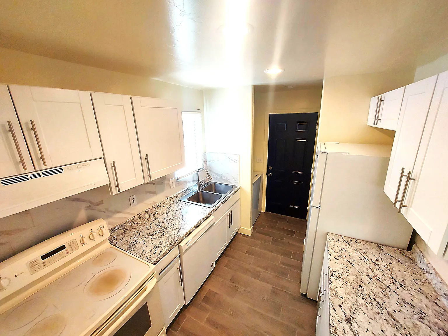 2719 N Flanwill Blvd — Photo 4