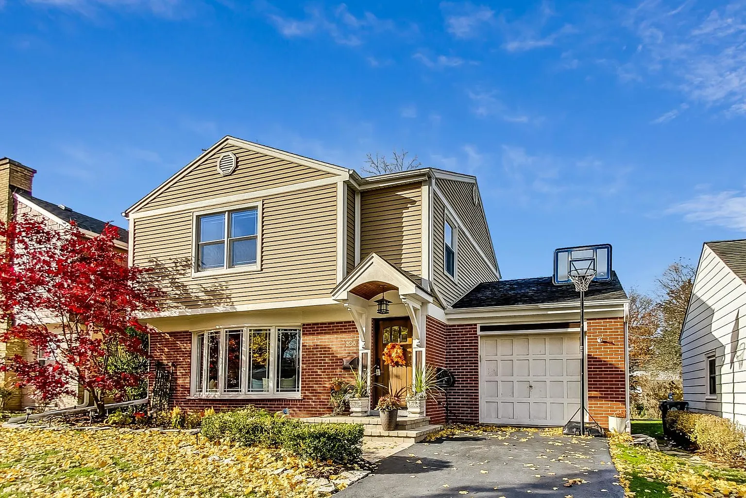 208 S Derbyshire Ln photo 1