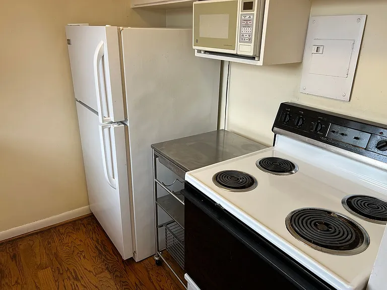 303 Harvard Ave E #303 — Photo 6