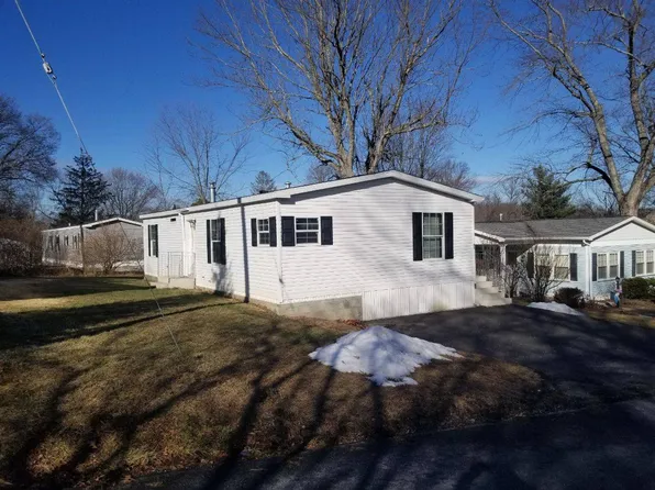 53 Apple Blossom Ln, Danbury, CT 06811