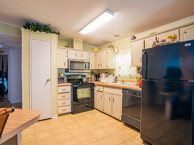 14 Jacaranda Ln — Photo 15