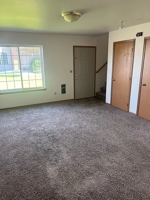 3 bed, 1.5 bath, 1154 sqft, $1,500 — Photo 2