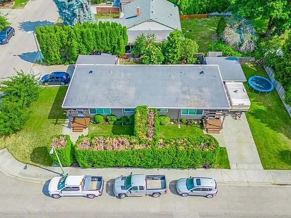 2nd image of 1140/1146 Lawson Ave