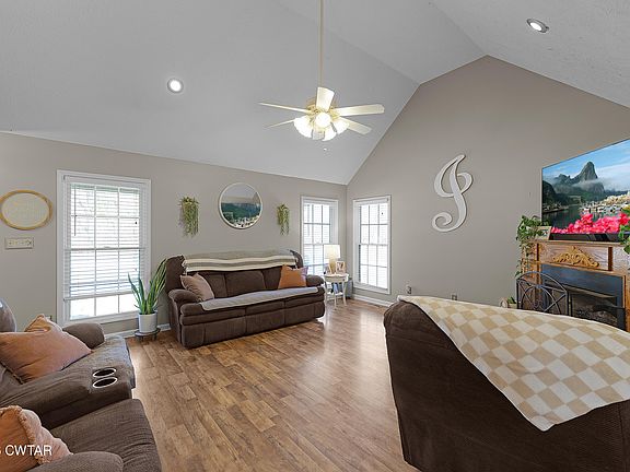 5th image of 184 Deep Gap Rd