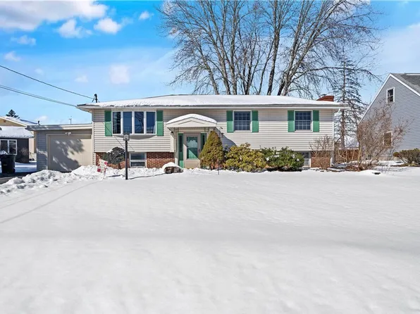 7871 Beaver Ln, Bridgeport, NY 13030