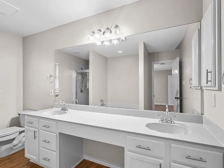 905 Lodosa Dr — Photo 14