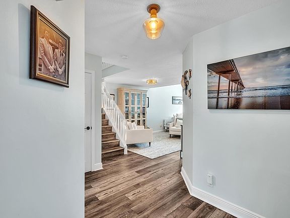 4th image of 120 Ocean Dunes Circle