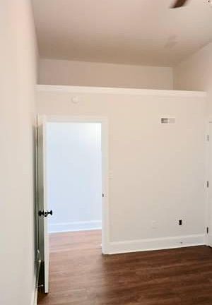 4th image of 2830 W Girard Ave #1