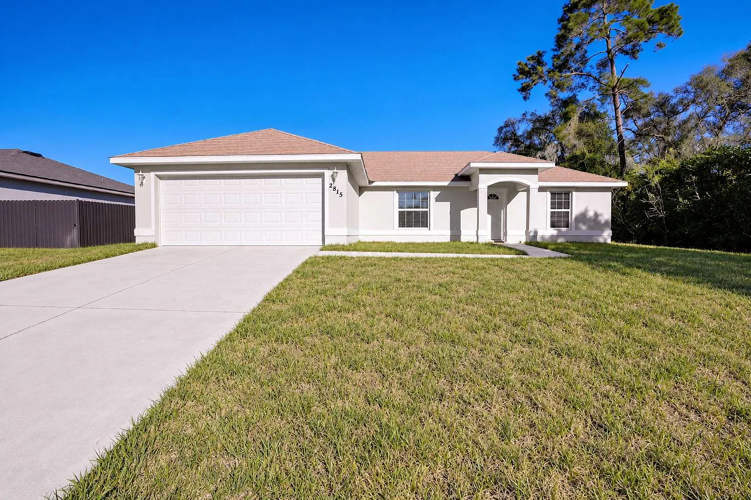 3 bed, 2.0 bath, 1327 sqft, $1,700 — Photo 1