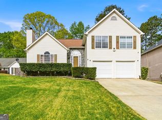 12257 Cypress Ln, Fayetteville, GA