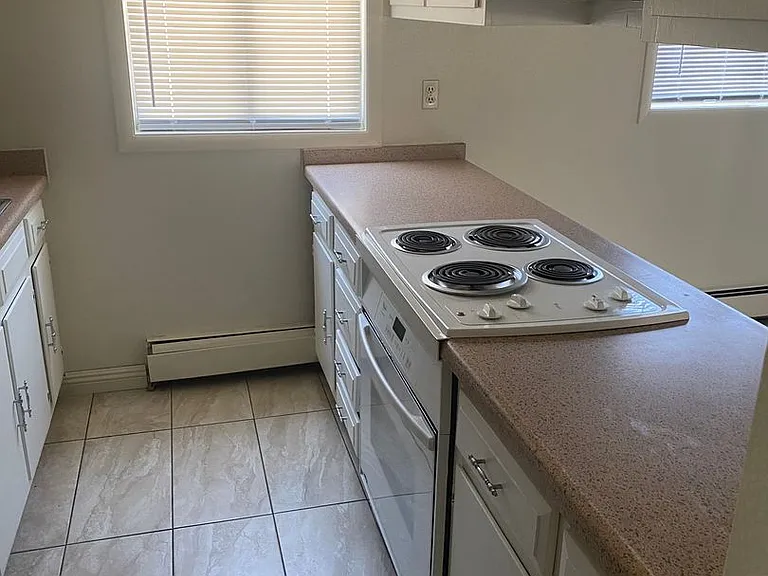 281 Riverbend Rd #1-4 — Photo 5