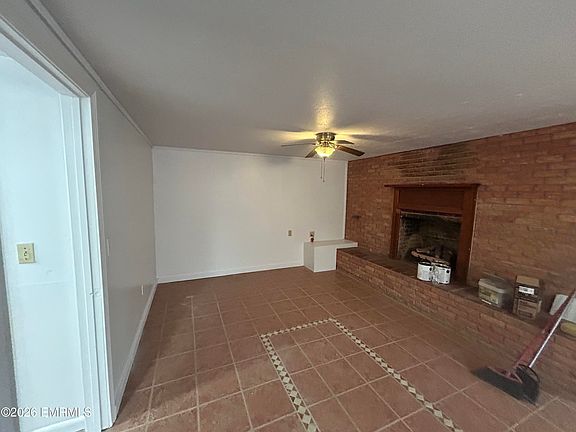 5th image of 1004 Ingram St