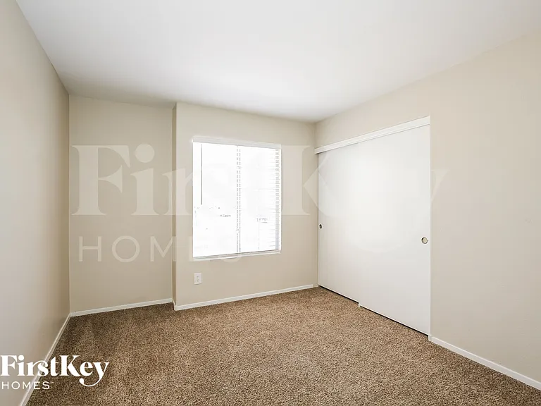 8008 Revolver Ave — Photo 16