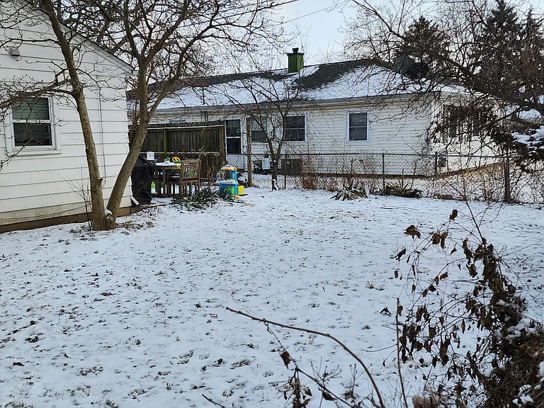 2415 Lamb St — Photo 3