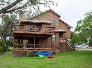 122 Courtside Cir, Spicewood, TX 78669