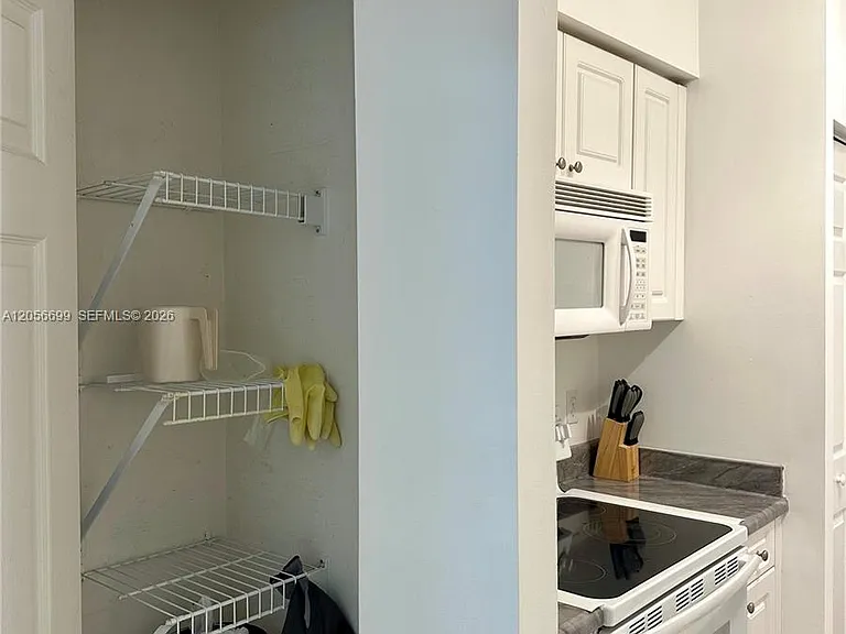 17100 N Bay Rd #1209 — Photo 12