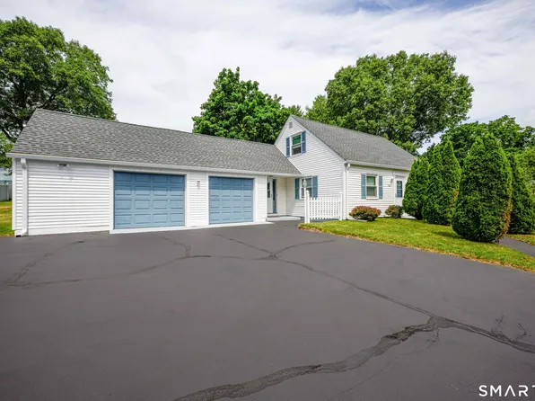 93 Pool Road, North Haven, CT 06473