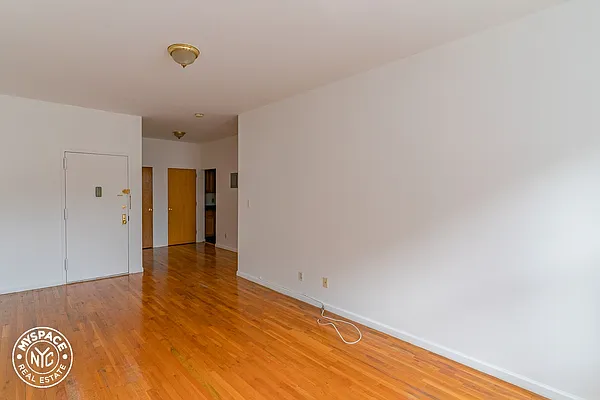 Rented by MySpaceNYC | media 14