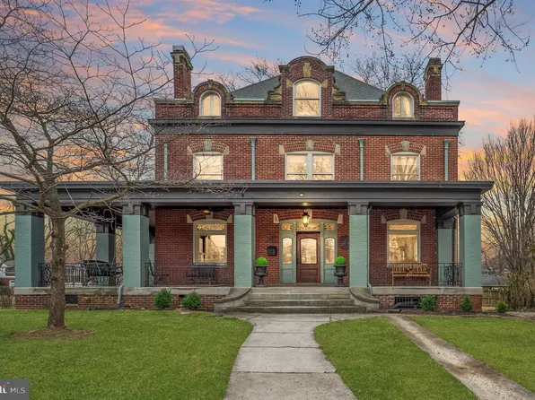 940 Oak Hill Ave, Hagerstown, MD 21742