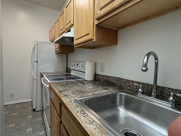 4th image of 50 S Montgomery St APT 1