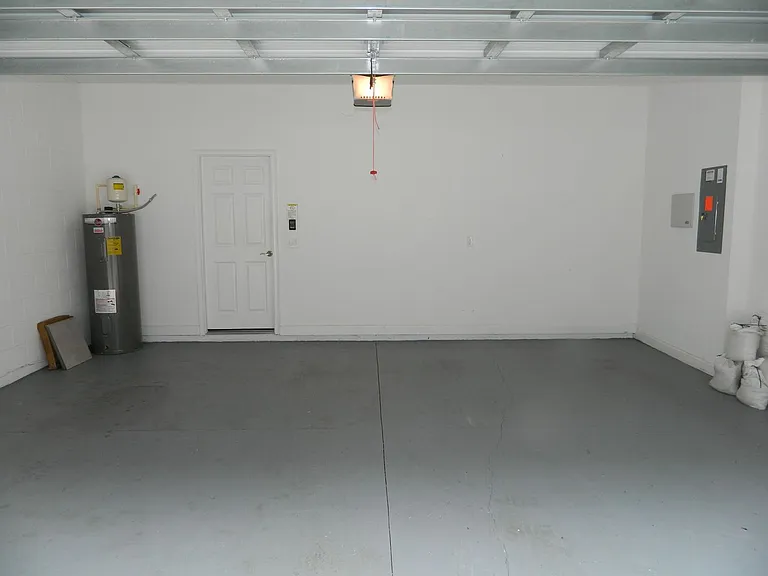 1330 Bolton Pl — Photo 29