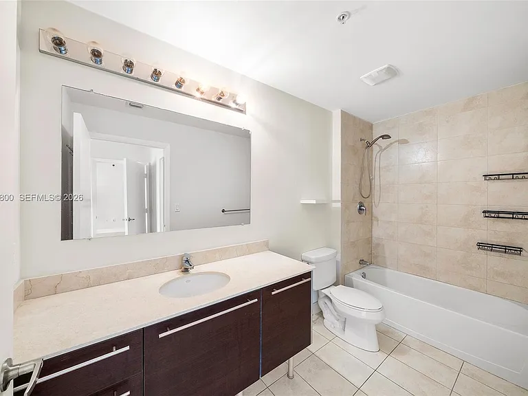 1900 N Bayshore Dr #4504 — Photo 14